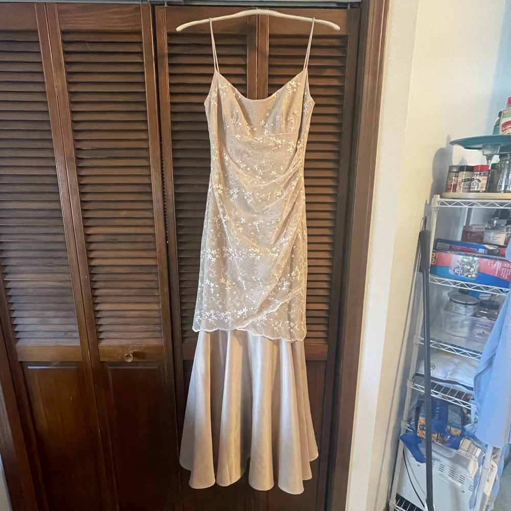 Morgan and Co gold lace prom dress
